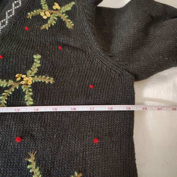 Embellished Christmas Cardigan Sweater Cardinals Holly Sequin Holiday Bird SMALL - Picture 7 of 8